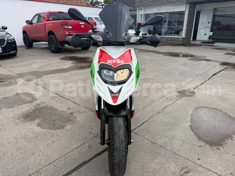 Foto 2 de Aprilia SR 150cc