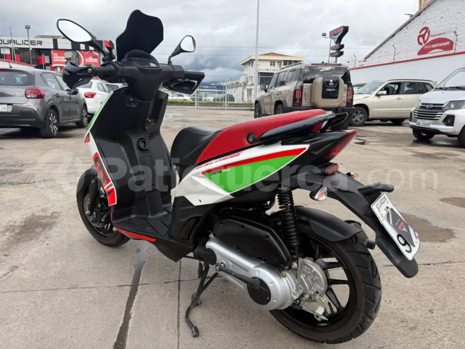 Foto 7 de Aprilia SR 150cc