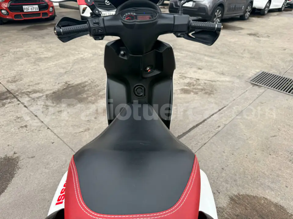 Foto 8 de Aprilia SR 150cc