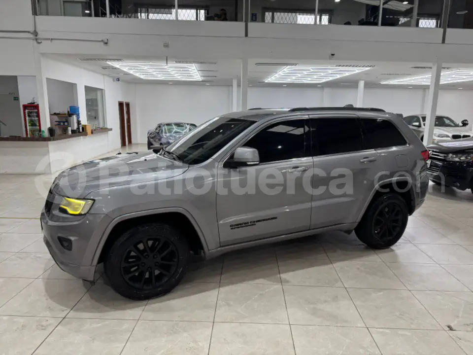Foto 3 de Jeep Grand Cherokee Laredo