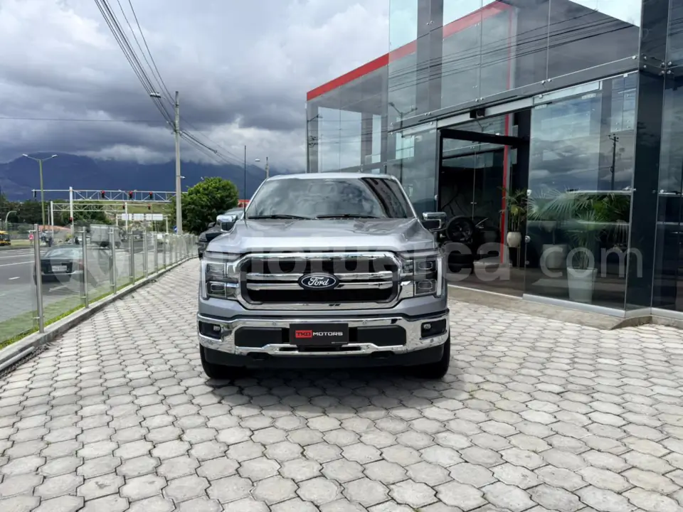 Foto 2 de Ford F150 LARIAT HIBRIDA