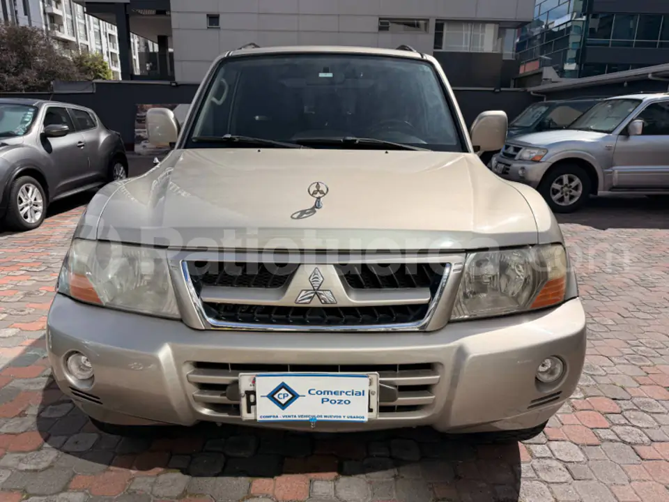 Foto 2 de Mitsubishi Montero Blister
