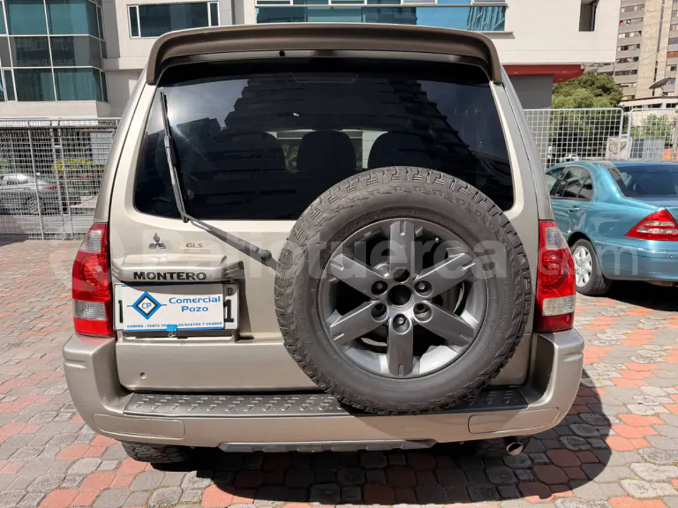 Foto 5 de Mitsubishi Montero Blister