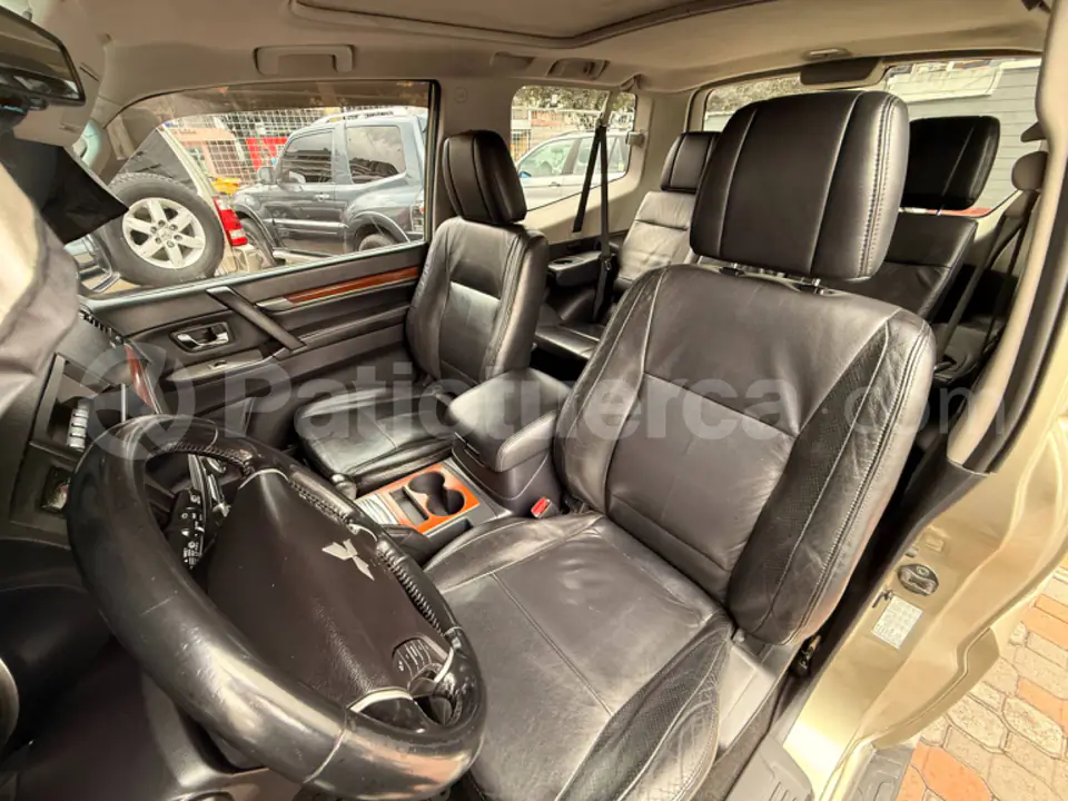 Foto 6 de Mitsubishi Montero Blister