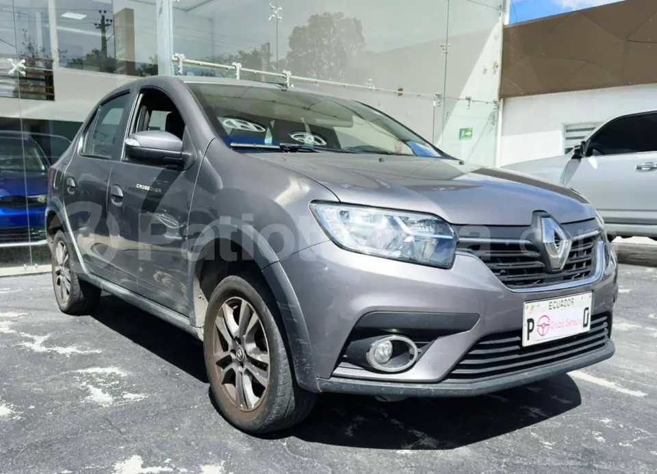Foto 2 de Renault LOGAN CROSS INTENS