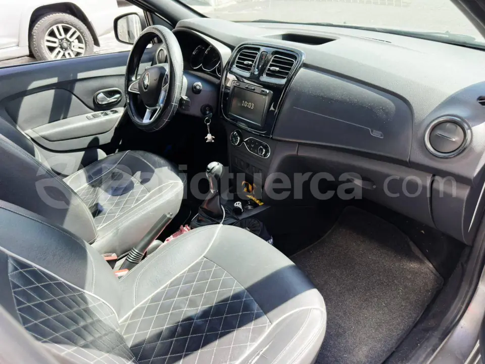 Foto 9 de Renault LOGAN CROSS INTENS