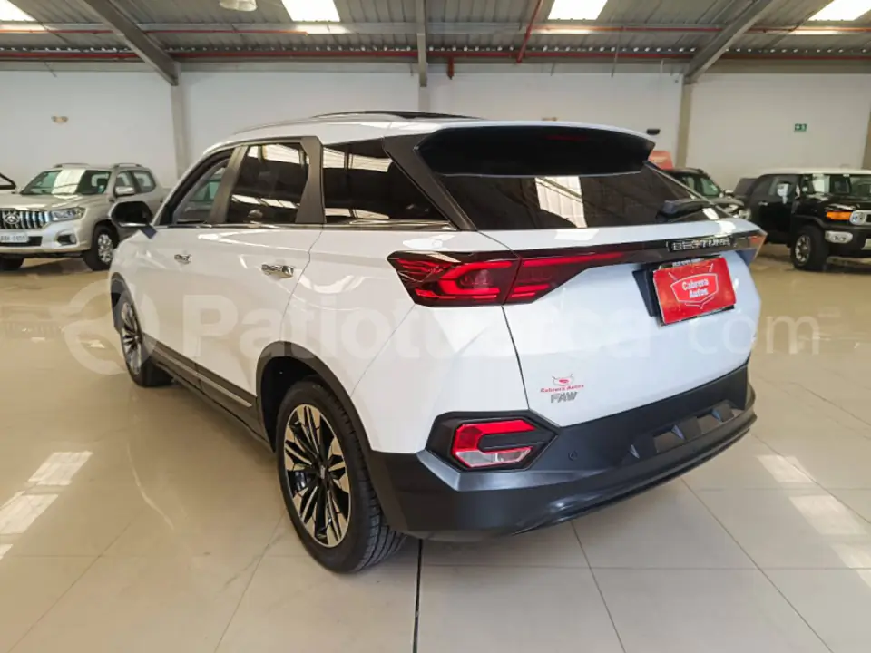 Foto 13 de Bestune T77 Pro Premium