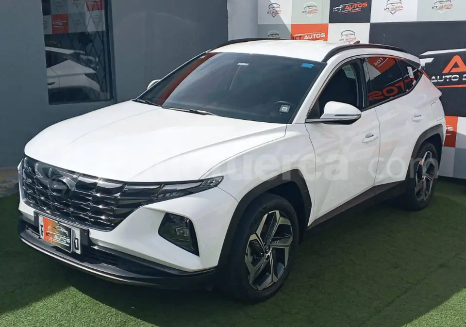 Foto 2 de Hyundai TUCSON NX4E GL