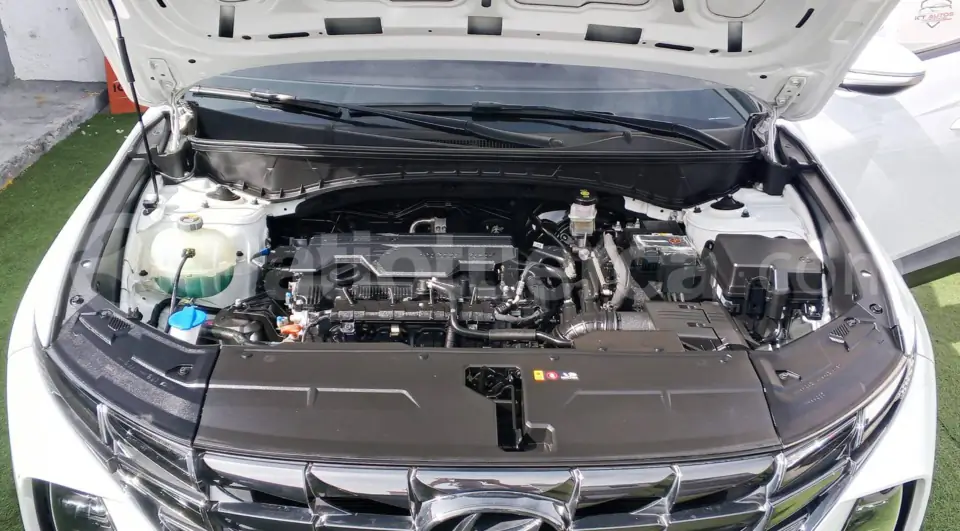 Foto 7 de Hyundai TUCSON NX4E GL