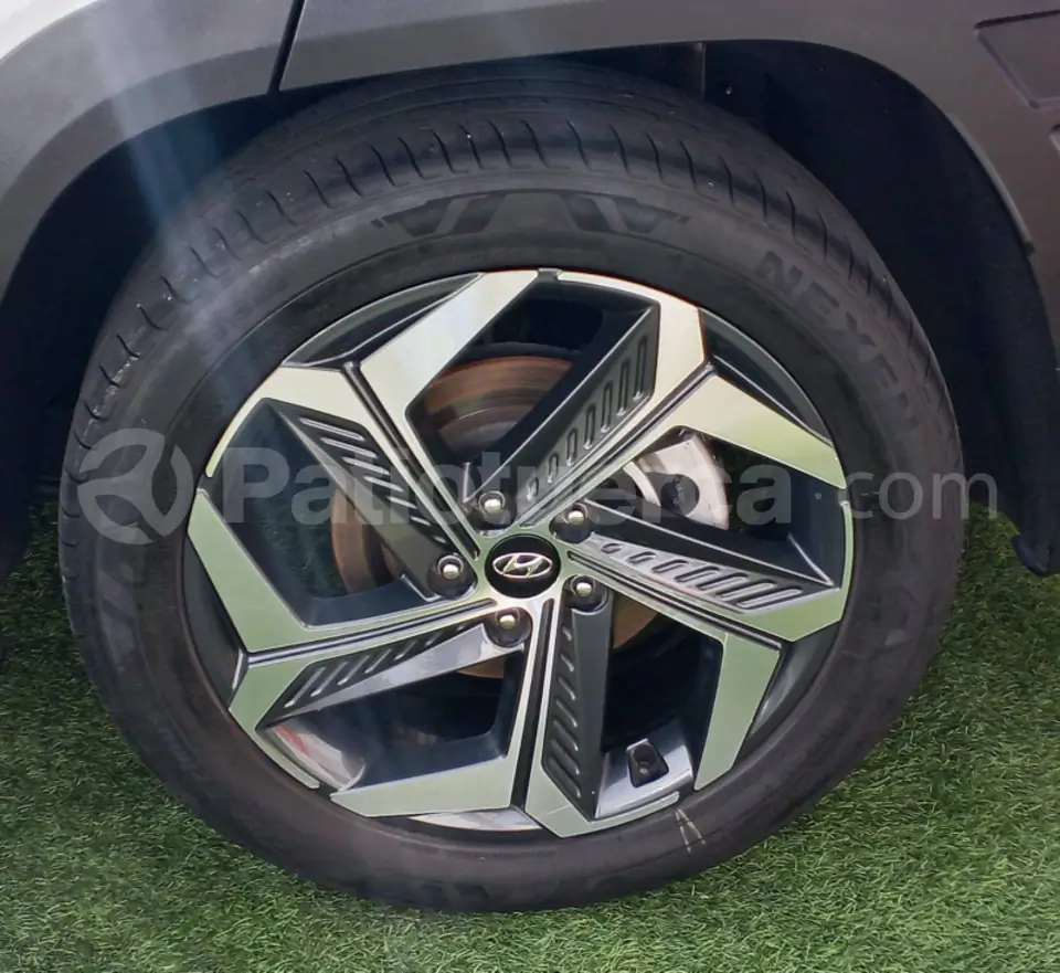 Foto 14 de Hyundai TUCSON NX4E GL