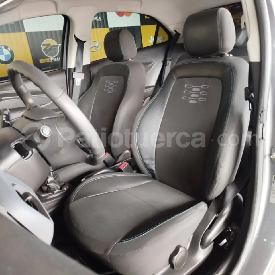 Foto 5 de Chevrolet JOY BLACK