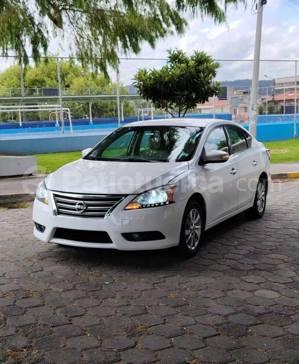 Foto 1 de Nissan Sentra Advance