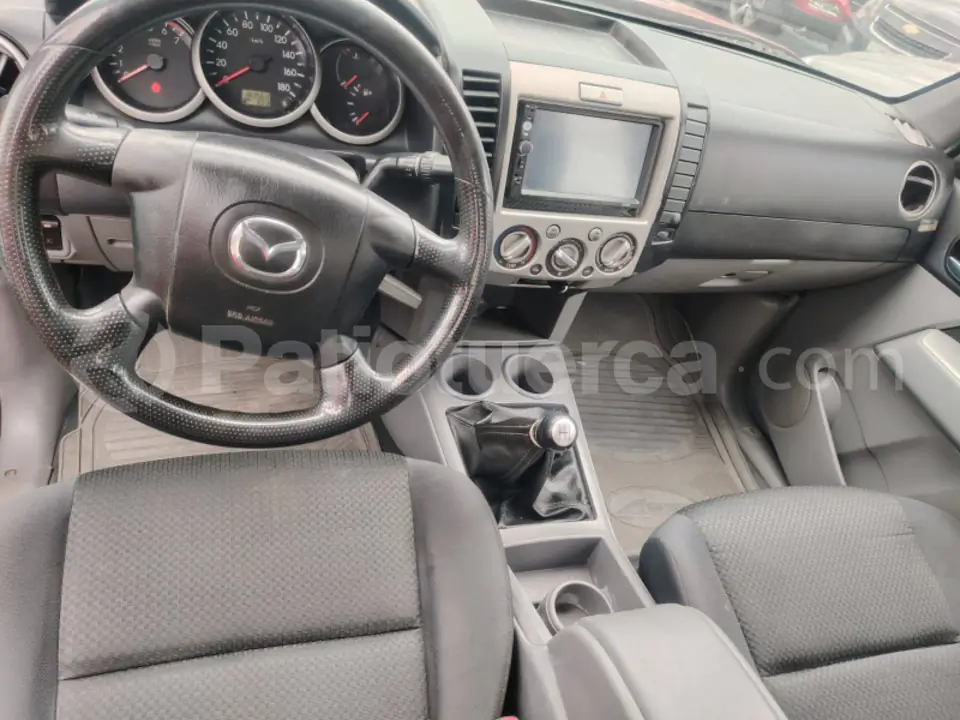 Foto 7 de Mazda BT-50 CD ACTION 2.6