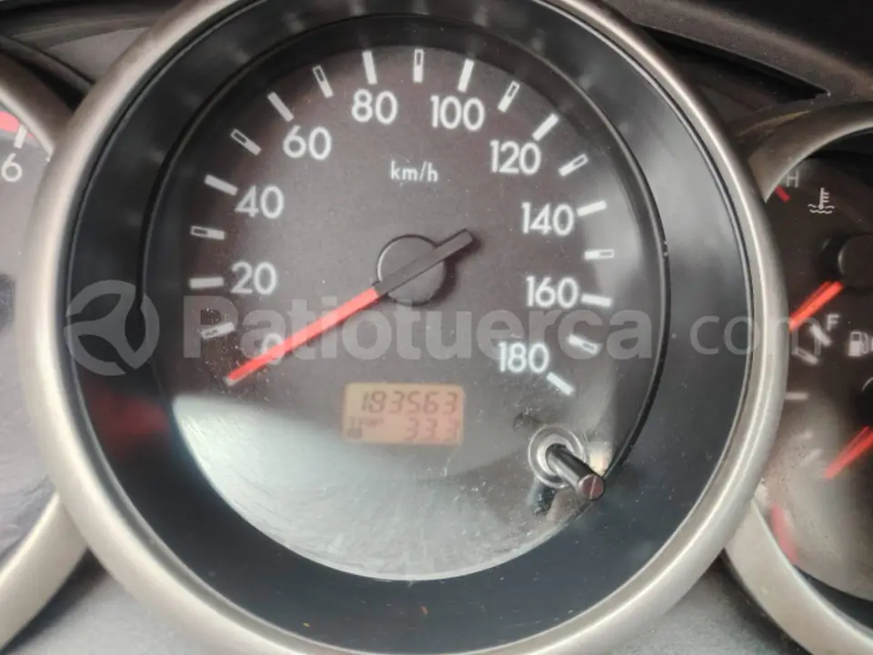 Foto 8 de Mazda BT-50 CD ACTION 2.6