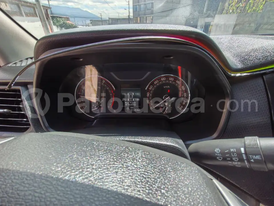 Foto 6 de Chevrolet D-MAX CRDI HI RIDE