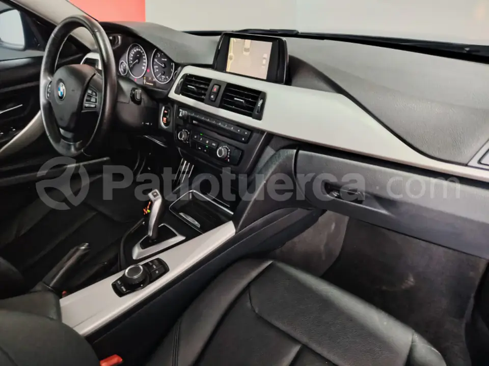Foto 26 de BMW 320i