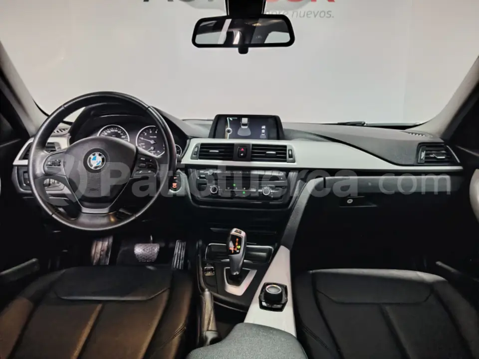 Foto 30 de BMW 320i