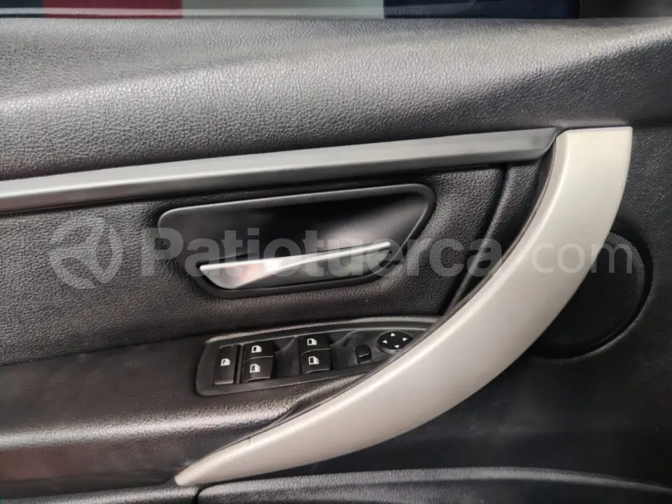 Foto 31 de BMW 320i