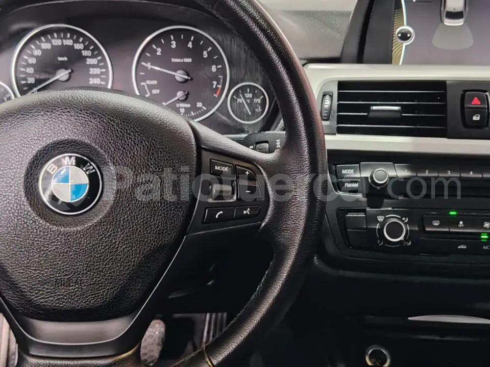 Foto 34 de BMW 320i