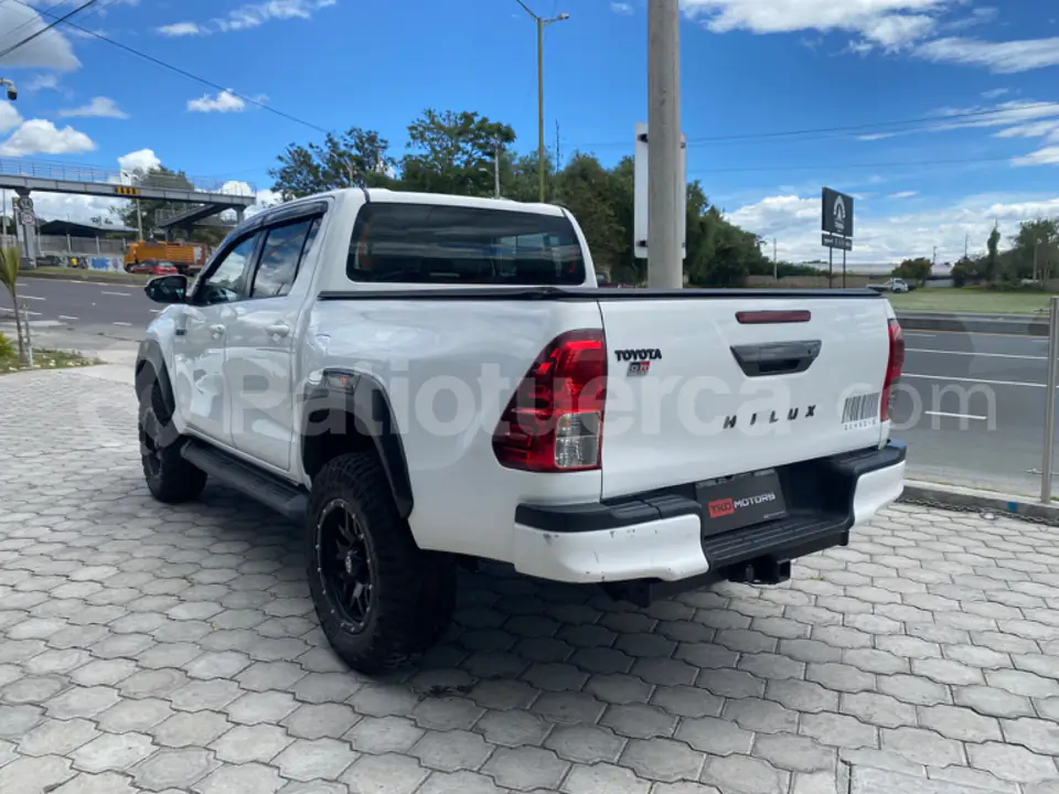 Foto 4 de Toyota TOYOTA	NEW HILUX SR 2.7 CD 4X4