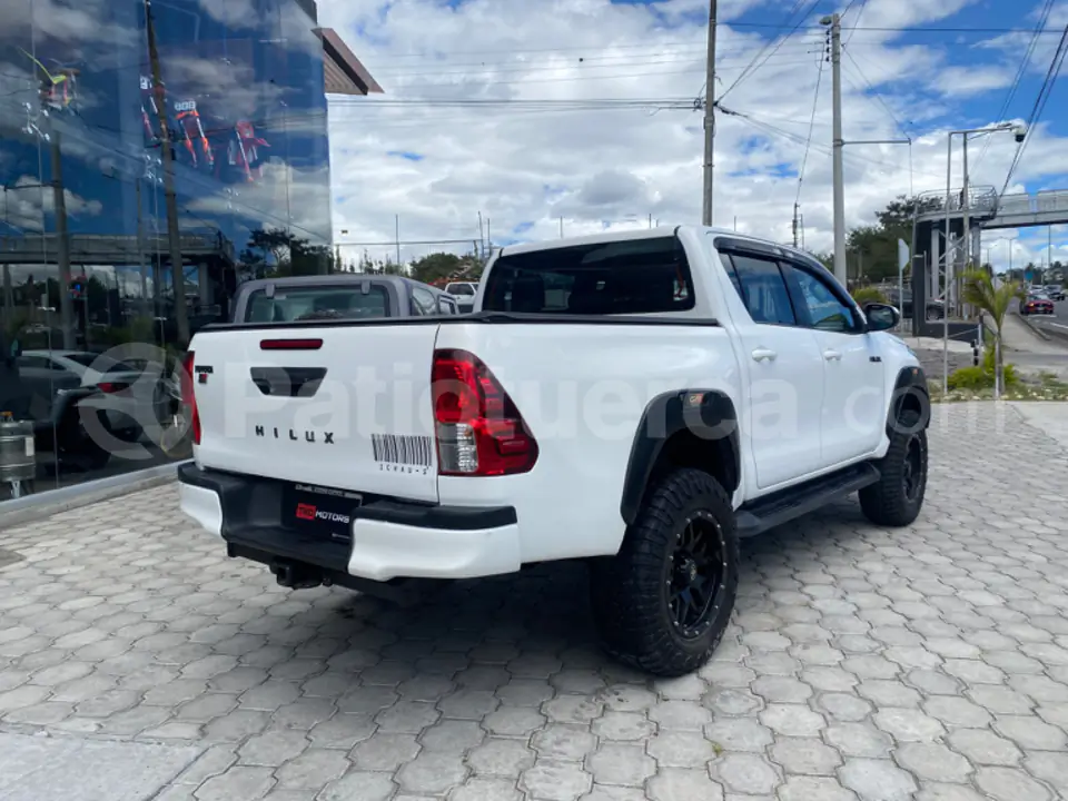 Foto 5 de Toyota TOYOTA	NEW HILUX SR 2.7 CD 4X4