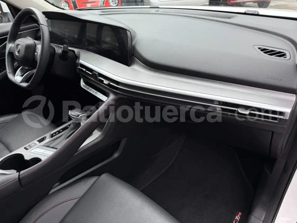 Foto 11 de Changan CS35 Plus
