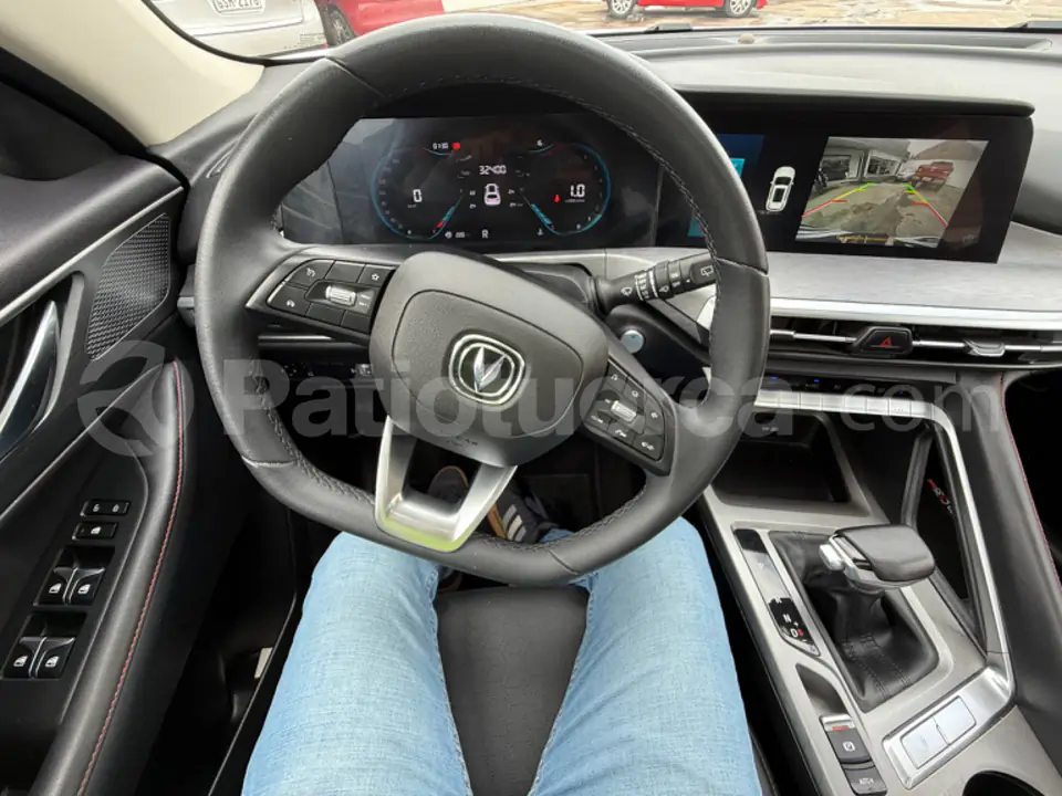 Foto 15 de Changan CS35 Plus