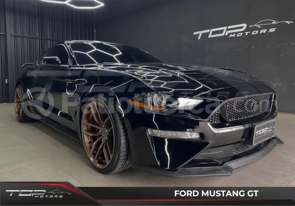 Foto 1 de Ford Mustang GT