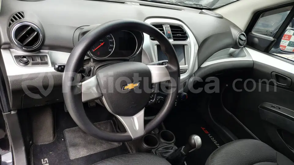 Foto 14 de Chevrolet Spark GT