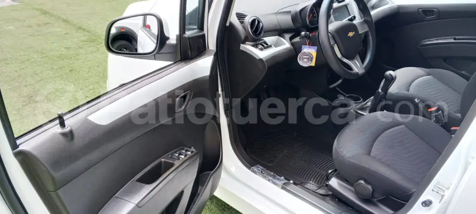 Foto 8 de Chevrolet BEAT PREMIER