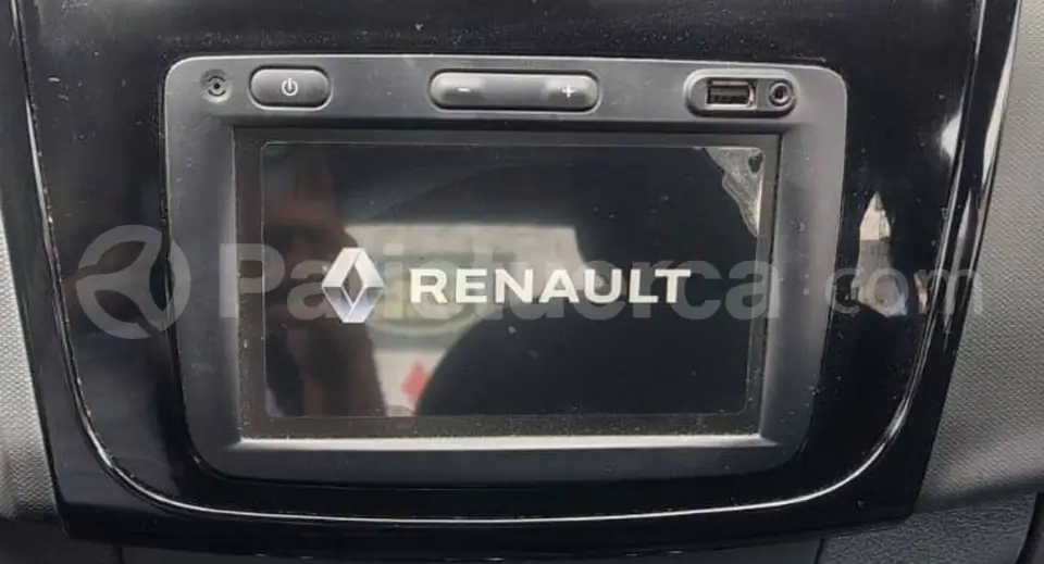 Foto 12 de Renault Logan