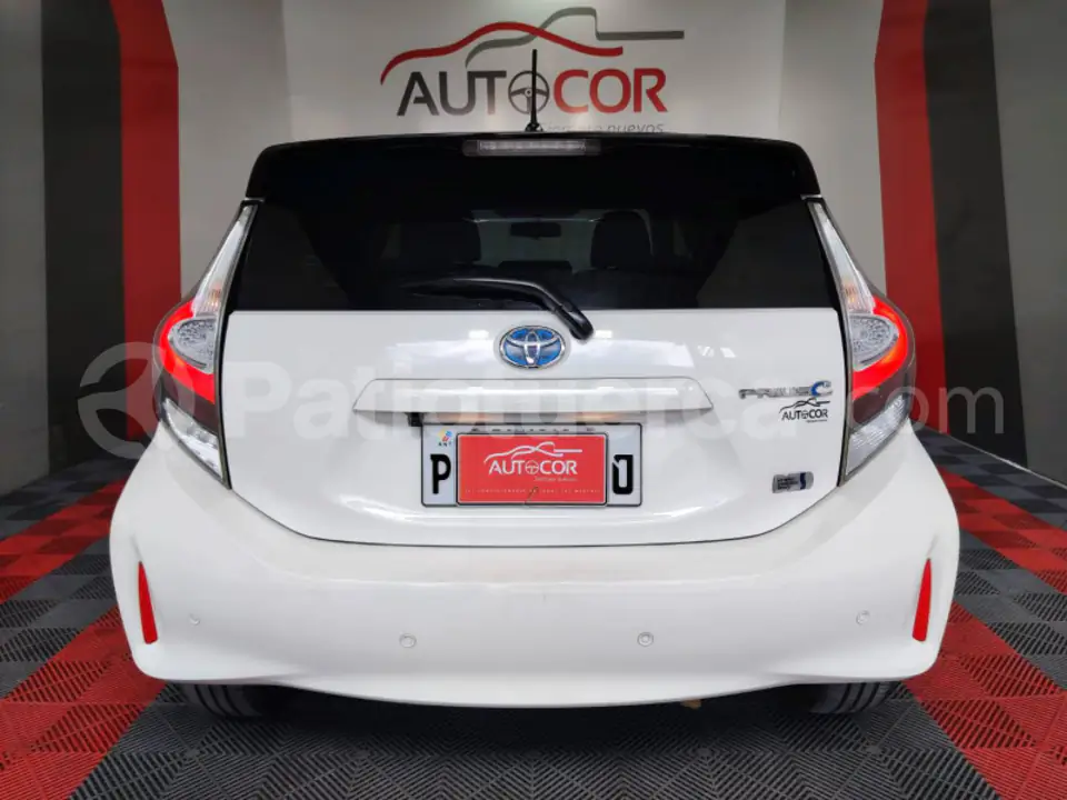 Foto 27 de Toyota Prius C Sport
