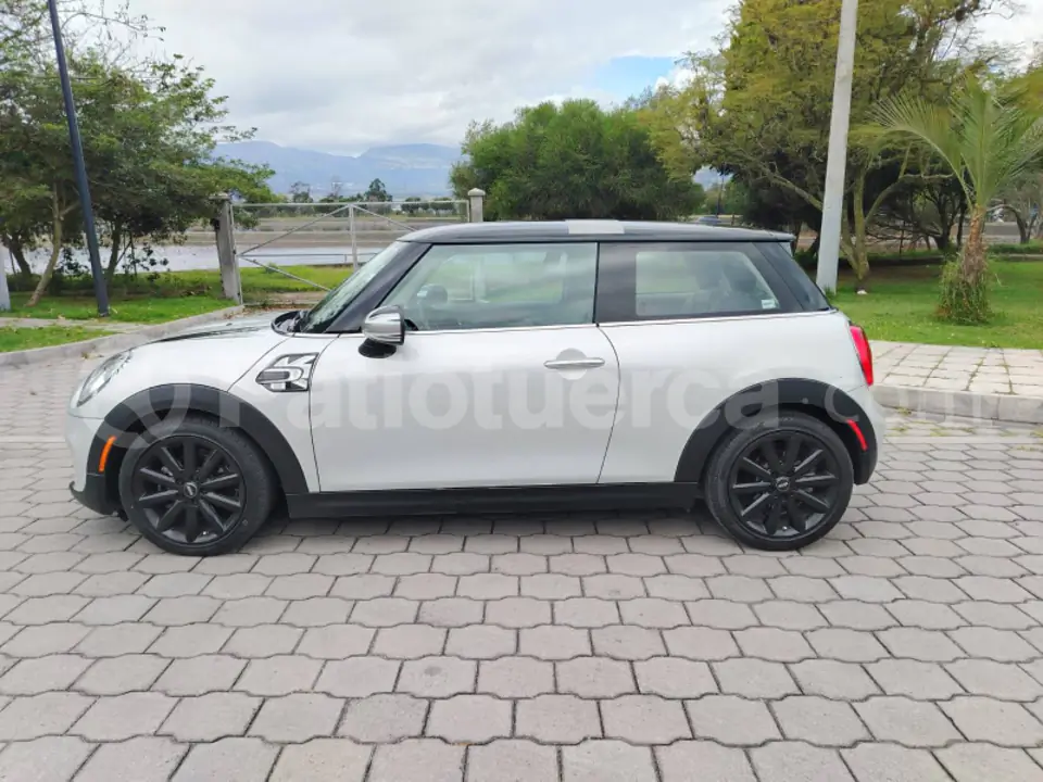 Foto 2 de Mini COOPER SE HATCH