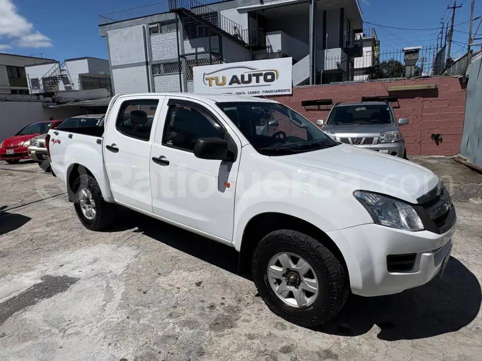 Foto 2 de Chevrolet D-MAX DOHC 2.4
