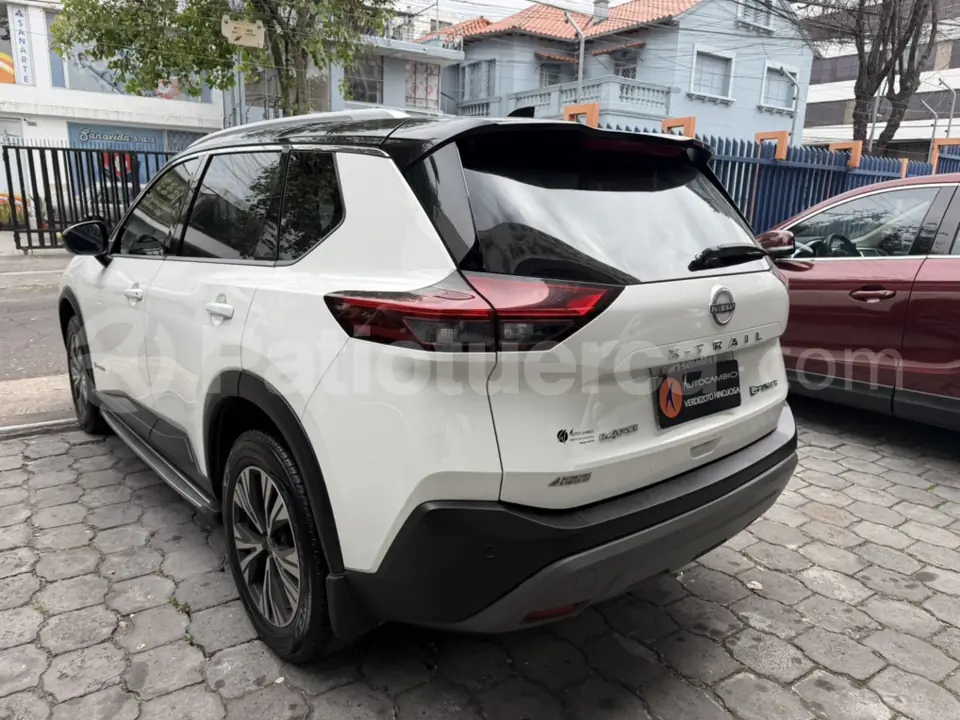 Foto 9 de Nissan X-TRAIL EPOWER ADVANCE