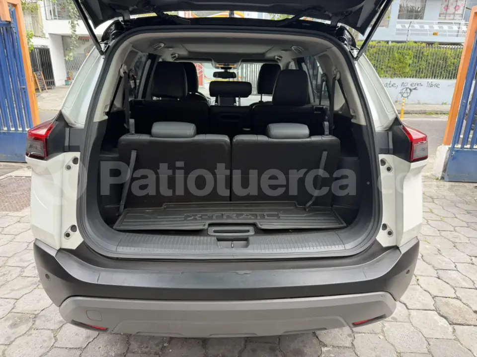 Foto 10 de Nissan X-TRAIL EPOWER ADVANCE