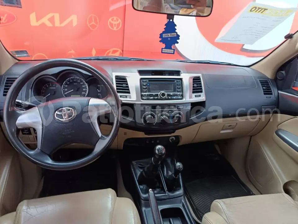 Foto 7 de Toyota Fortuner 2.7