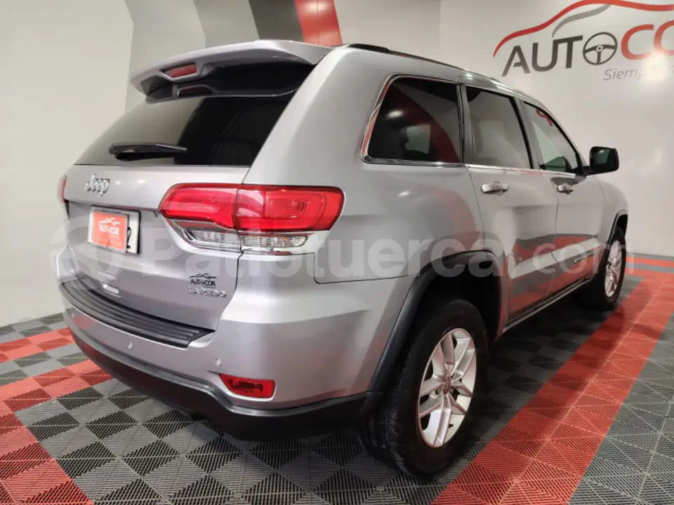 Foto 8 de Jeep Grand Cherokee Laredo