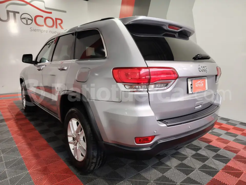Foto 13 de Jeep Grand Cherokee Laredo