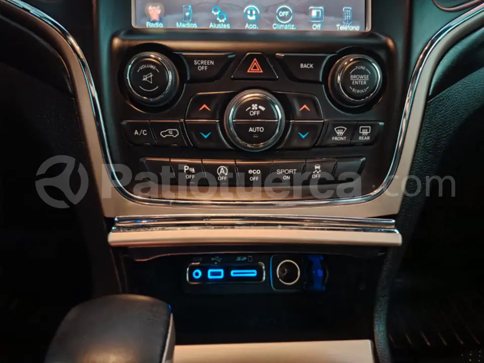 Foto 22 de Jeep Grand Cherokee Laredo