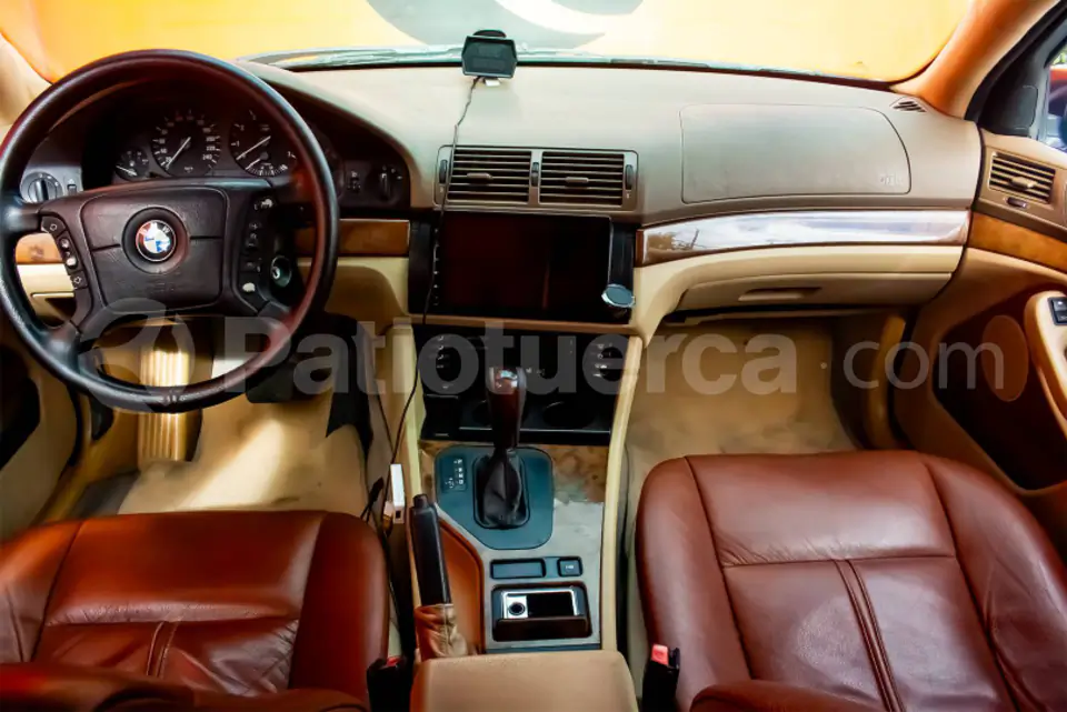 Foto 8 de BMW 523i