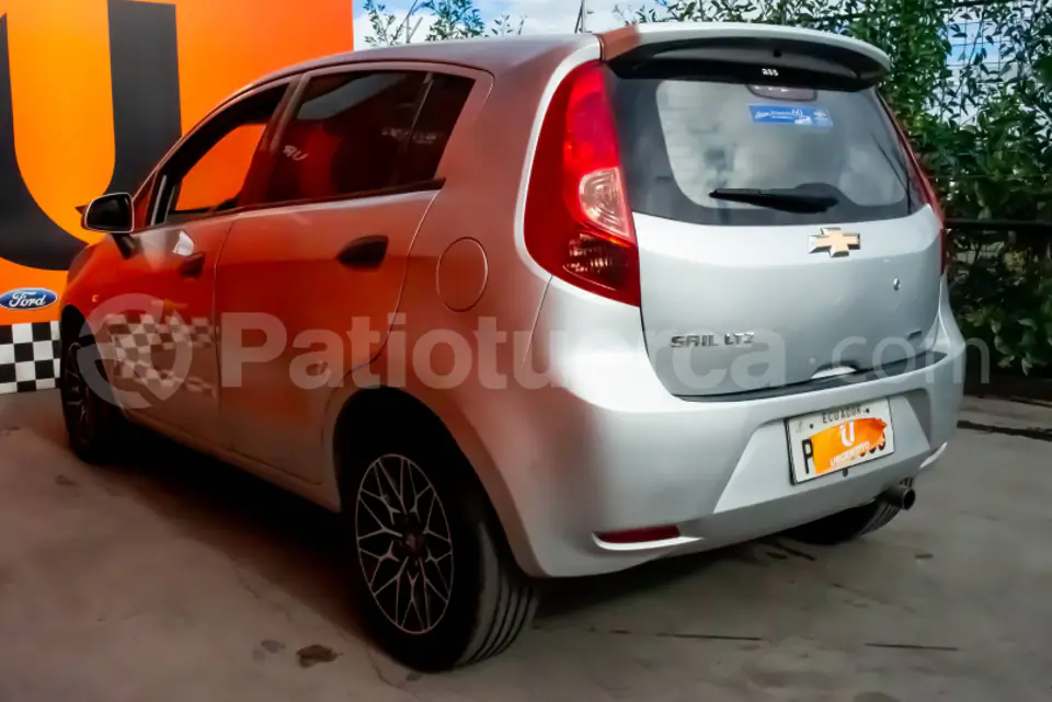 Foto 5 de Chevrolet SAIL LTZ
