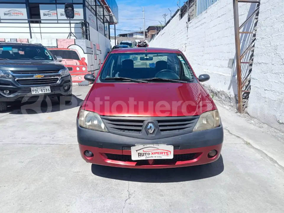 Foto 2 de Renault Logan