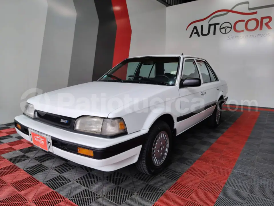 Foto 2 de Mazda 323 NX