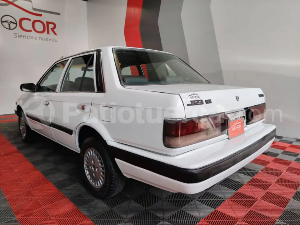Foto 4 de Mazda 323 NX