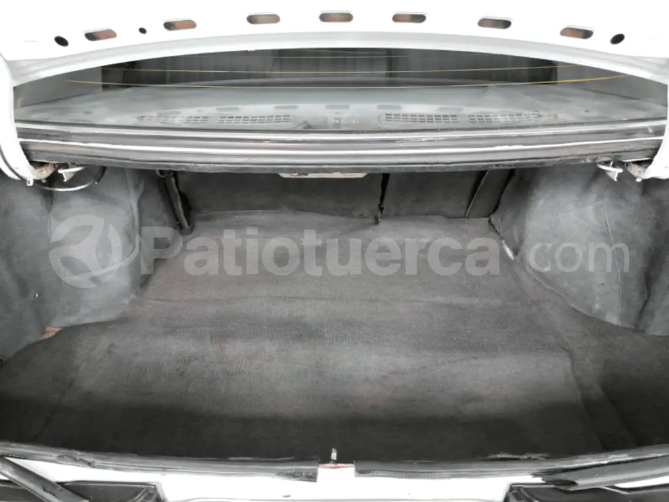 Foto 13 de Mazda 323 NX