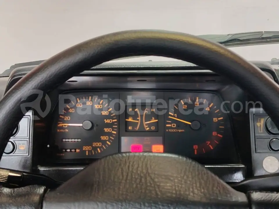Foto 22 de Mazda 323 NX