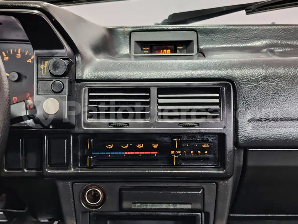 Foto 24 de Mazda 323 NX