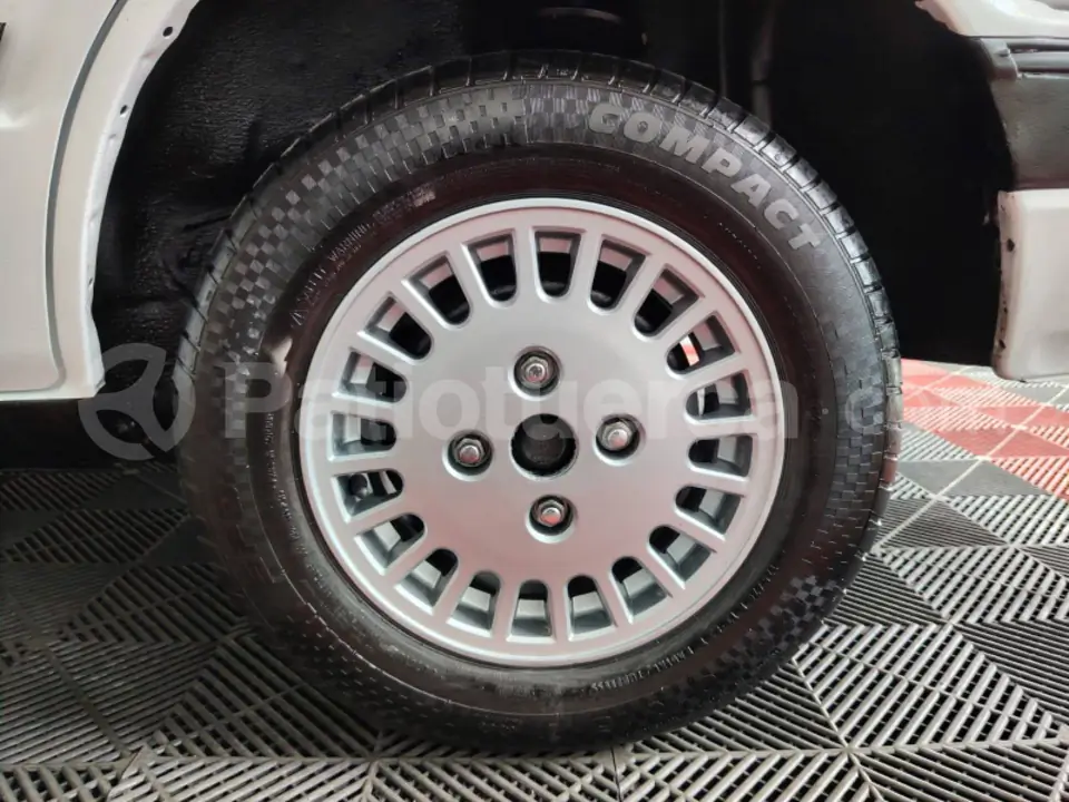 Foto 25 de Mazda 323 NX