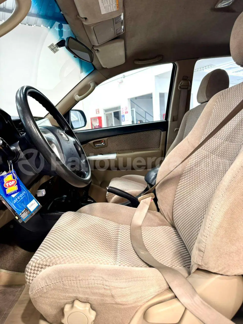 Foto 4 de Toyota Fortuner 2.7